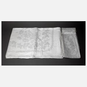 Großes Tafeltuch mit drei Servietten