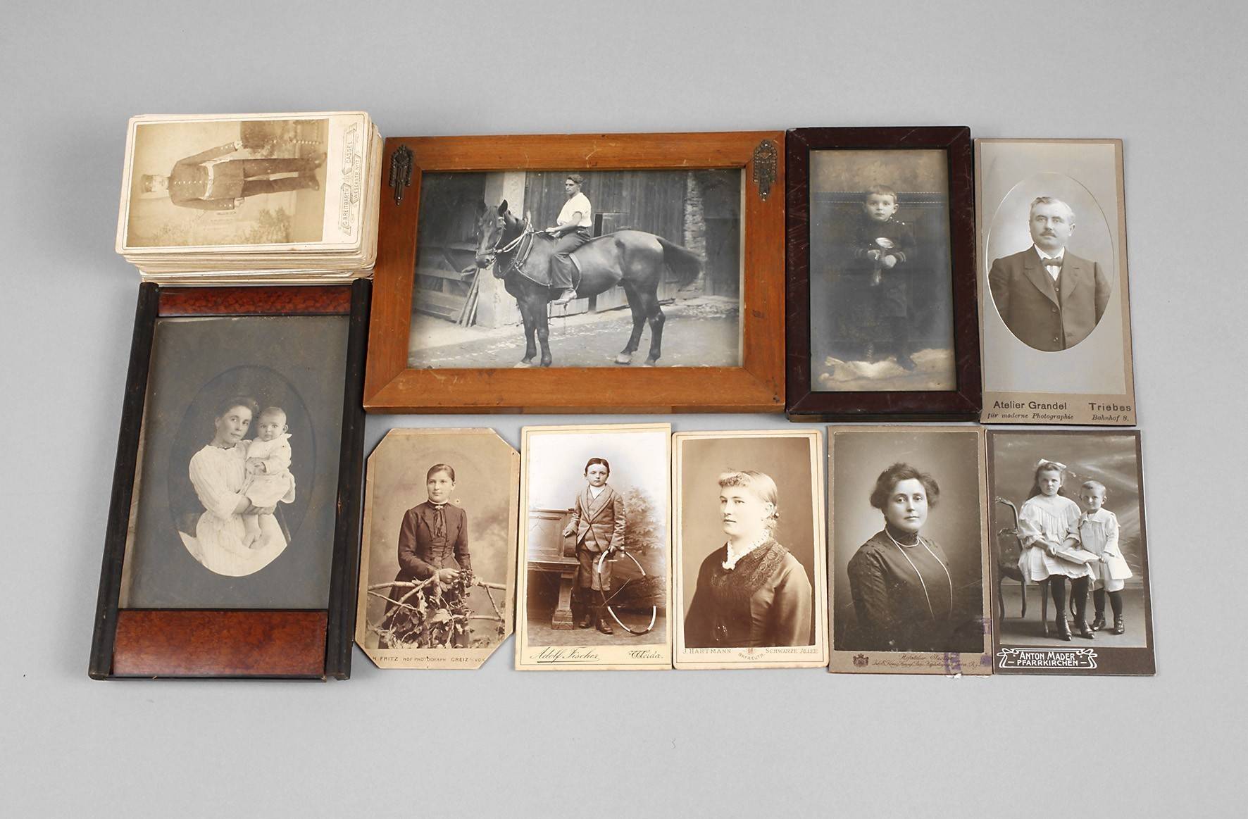 Konvolut Fotografien um 1880