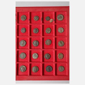 Großes Konvolut spätantike AE-Folles