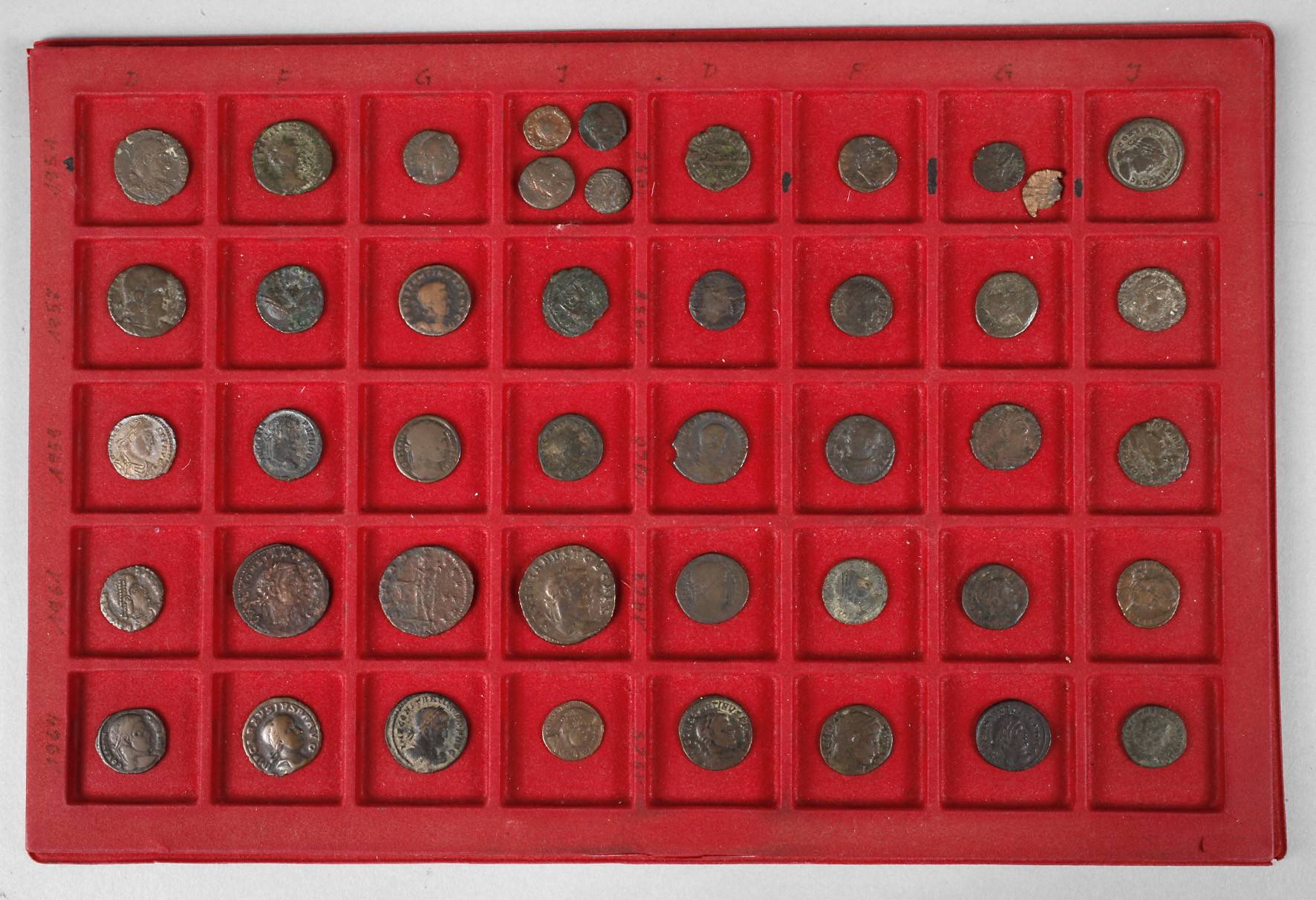 Großes Konvolut spätantike AE-Folles