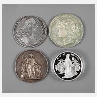 Kleines Konvolut Münzen und Medaillen111