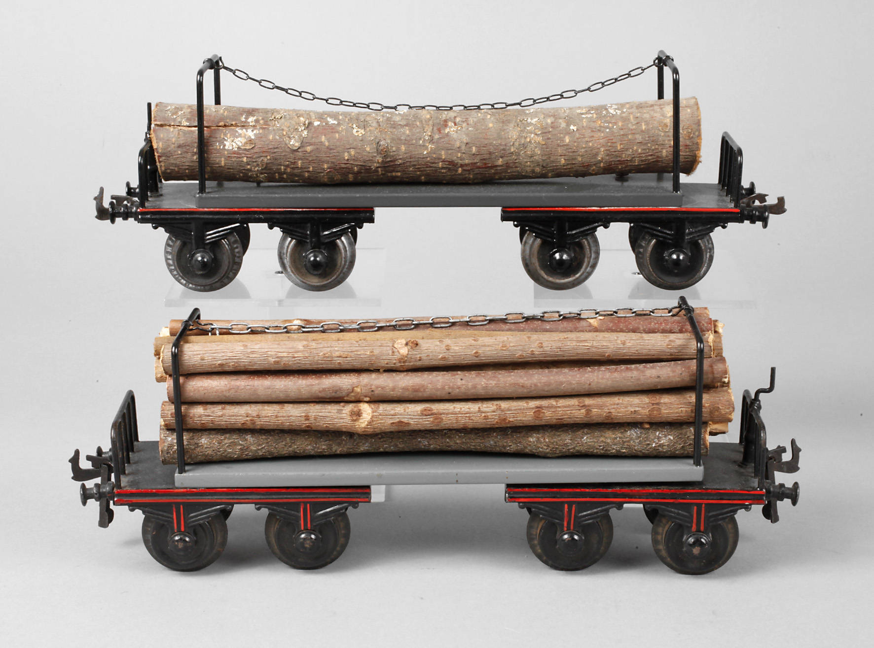 Bing zwei Stammholzwagen