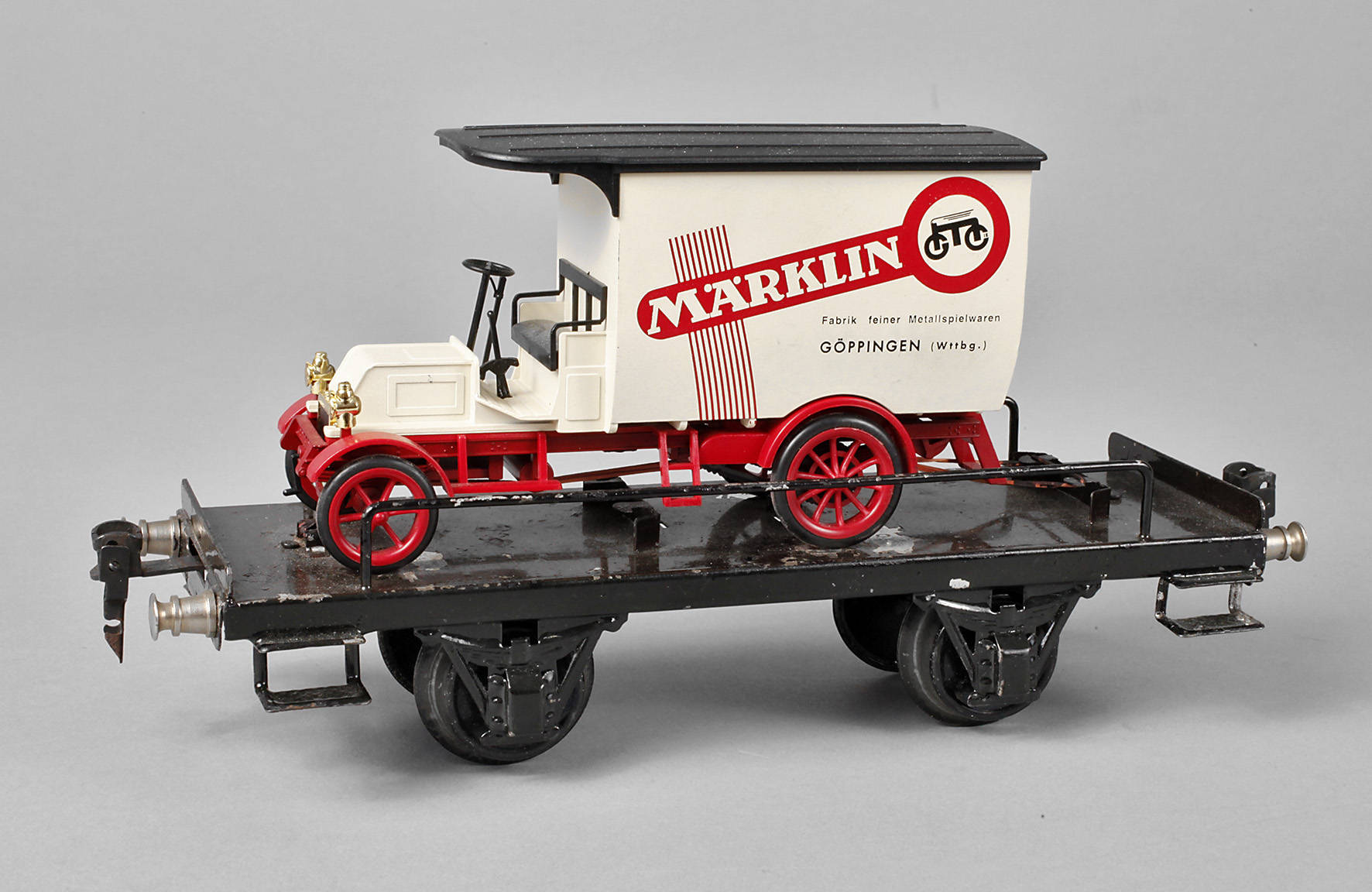 Märklin Transportwagen und Oldtimer