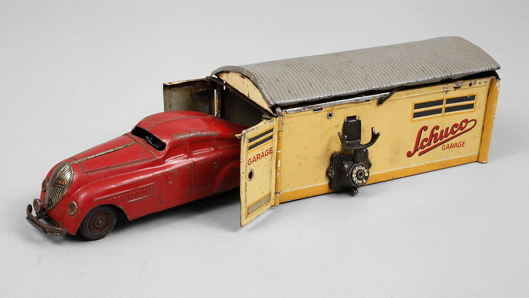 Schuco Garage mit Auto