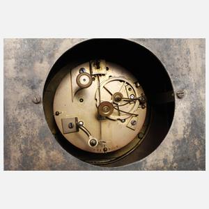 Tischuhr mit Figurenautomat