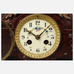 Große Figurenpendule