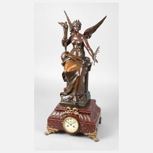 Große Figurenpendule