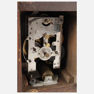 Tischuhr mit Spielwerk