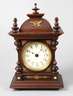 Tischuhr mit Spielwerk