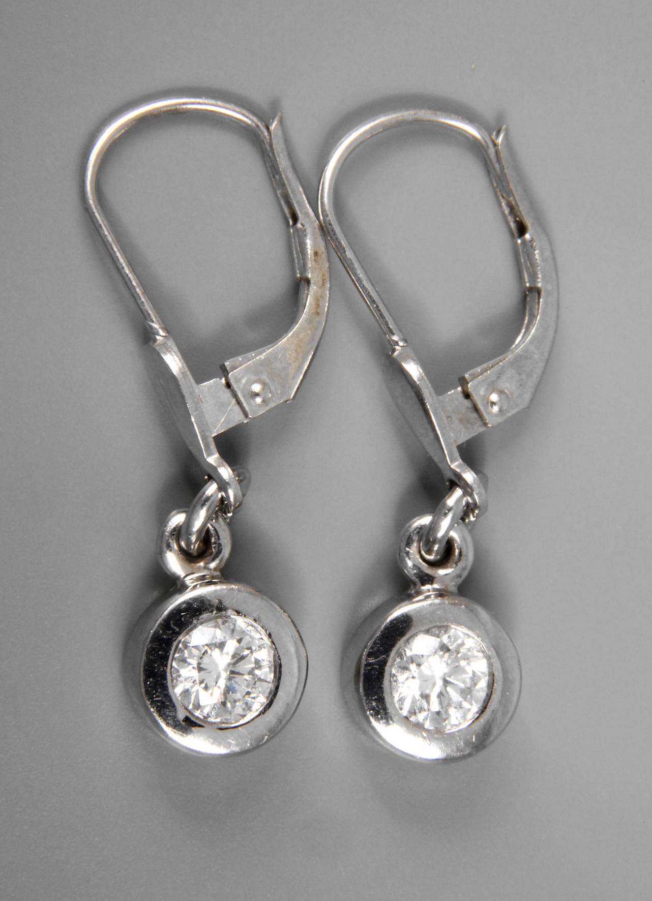 Paar Ohrhänger mit Brillanten von ca. 0,54 ct