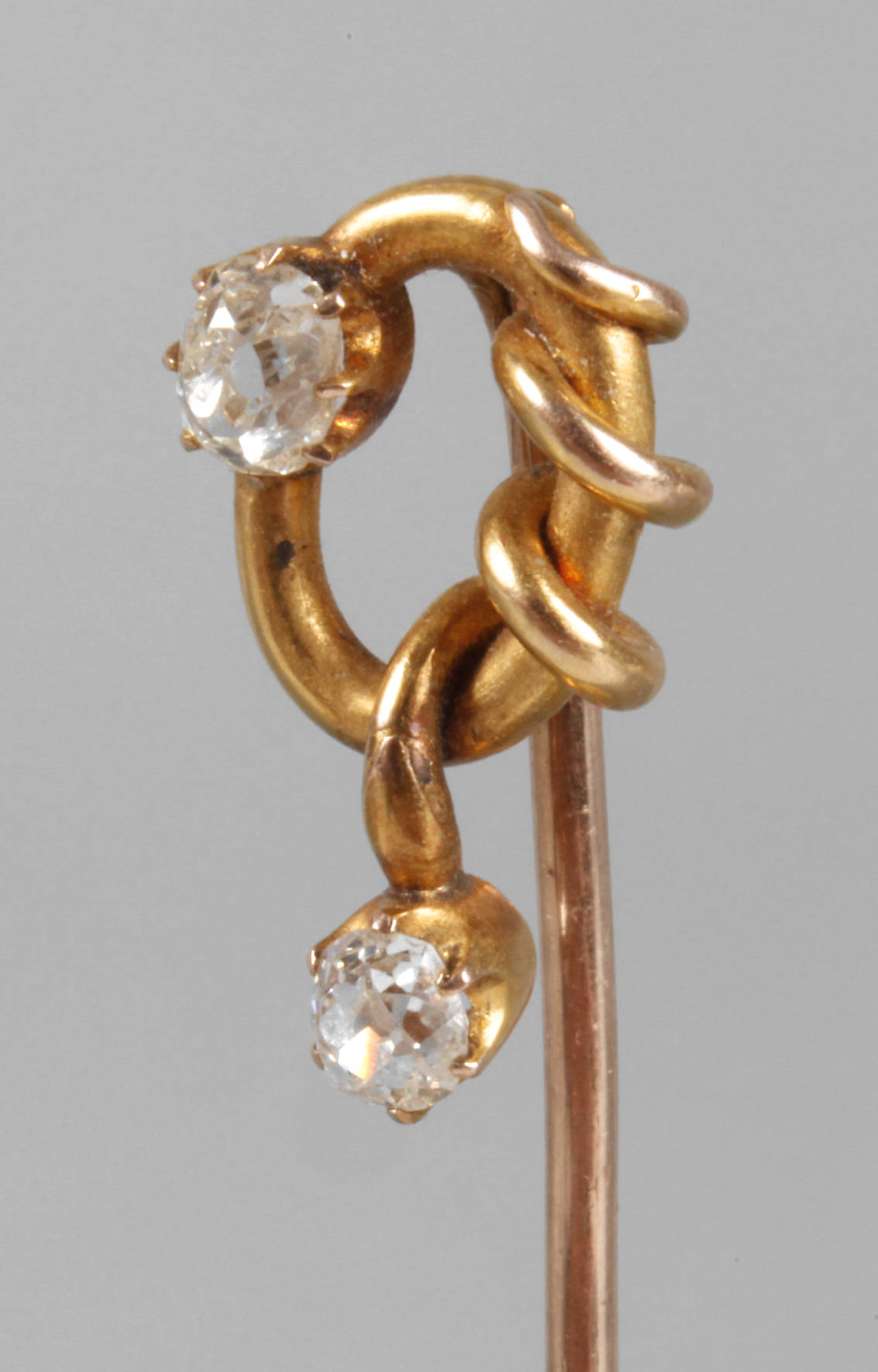 Reversnadel mit Diamantbesatz ca. 0,4 ct