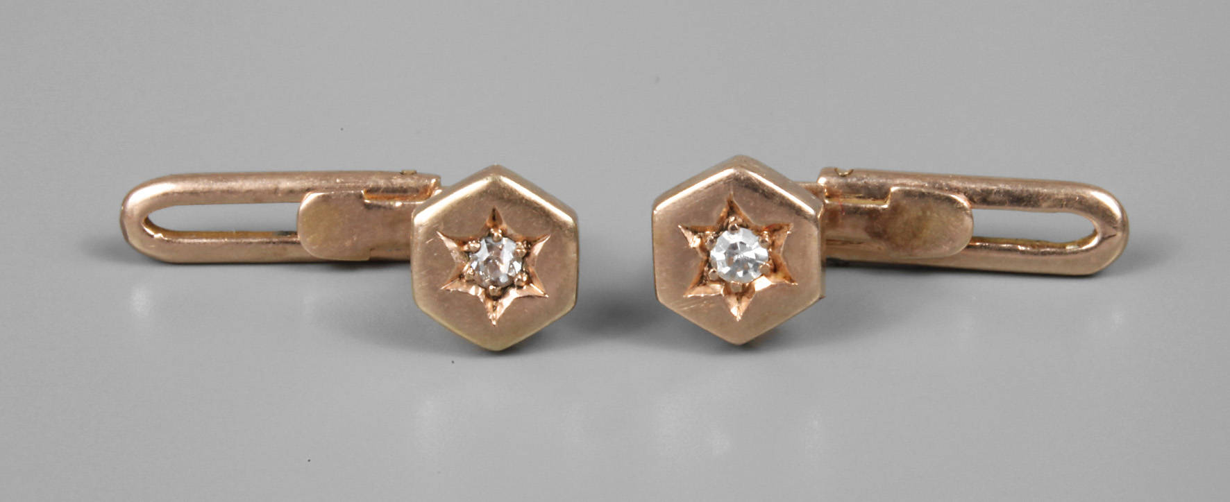 Paar Frackknöpfe mit Diamantbesatz