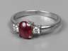 Damenring mit Rubin und Brillanten
