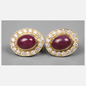 Paar Rubinohrstecker mit Brillanten