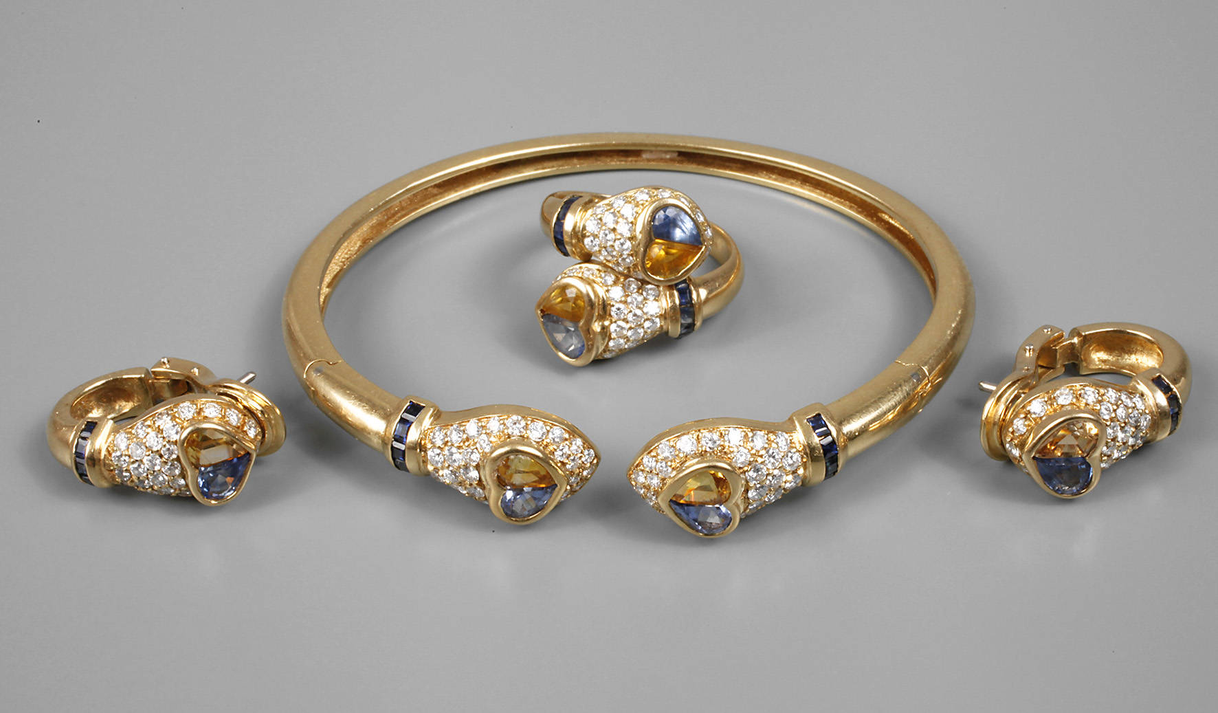 Schmuckset mit Saphiren und Brillanten