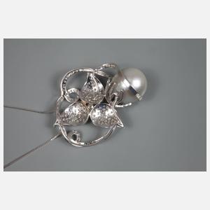 Aufwendiger Anhänger mit großer Perle