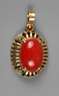 Anhänger mit Koralle