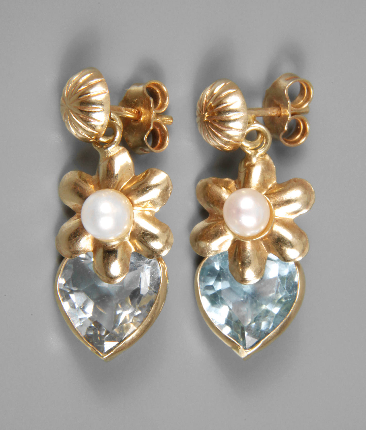 Paar Ohrringe mit Topas und Perle