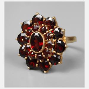 Damenring mit Granatbesatz