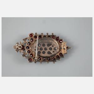 Medaillon mit Granatbesatz