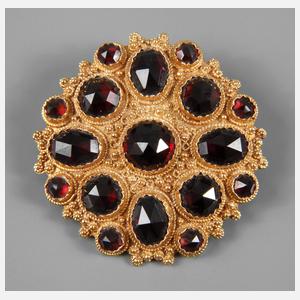 Feine Brosche mit Granatbesatz