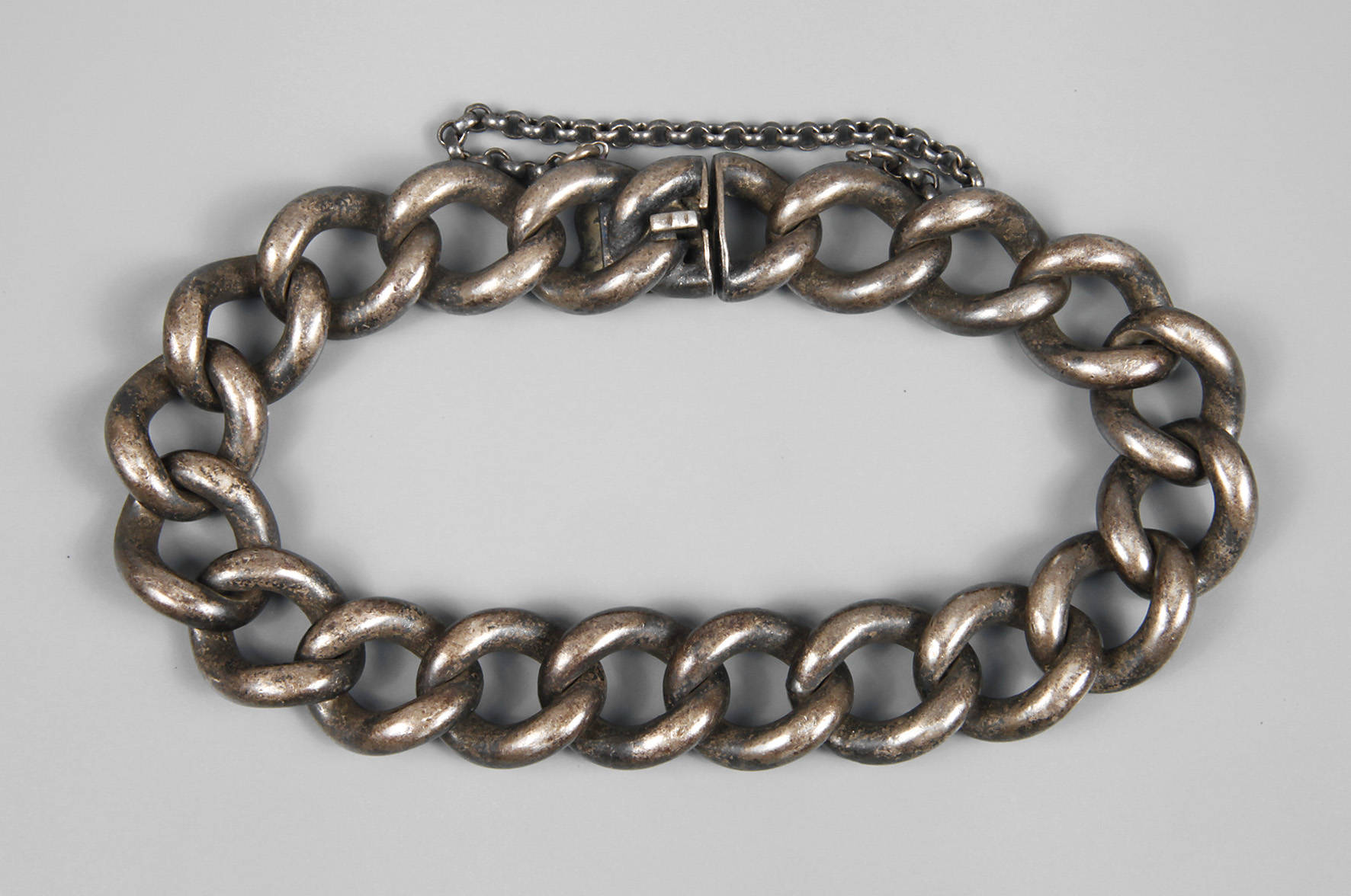 Massives Silberarmband