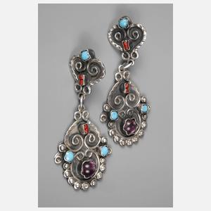 Paar Ohrhänger mit Steinbesatz