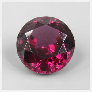 Facettierter Granat