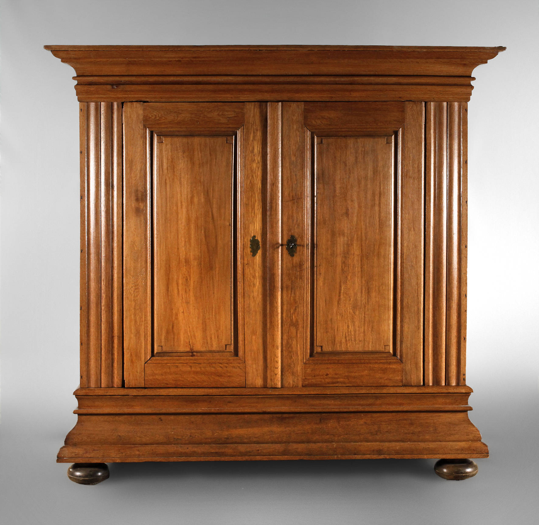 Dielenschrank Barock