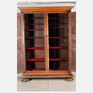 Barocker Hallenschrank