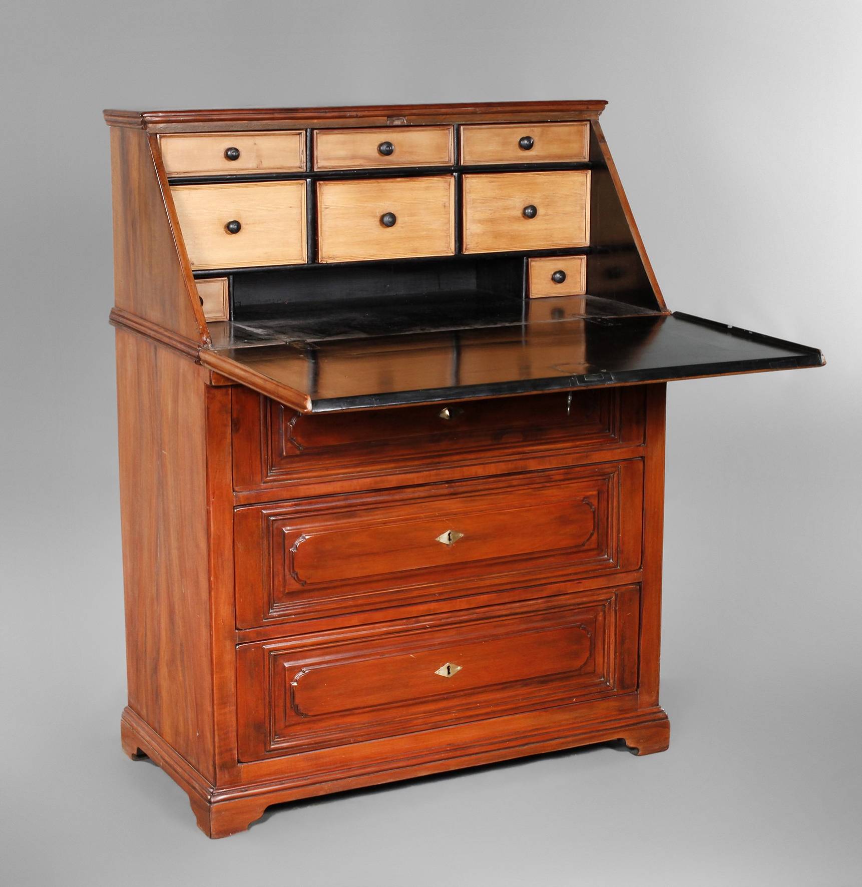 Barocker Schrägklappensekretär