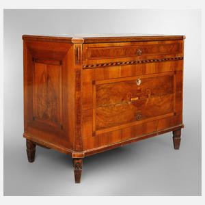 Klassizistische Kommode