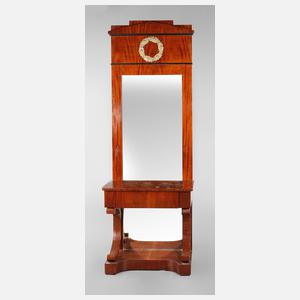 Großer Spiegel mit Konsole