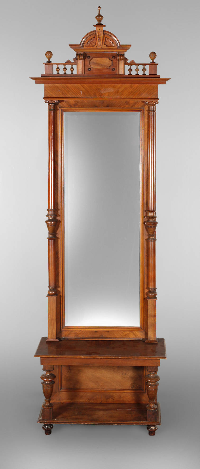 Pfeilerspiegel Historismus