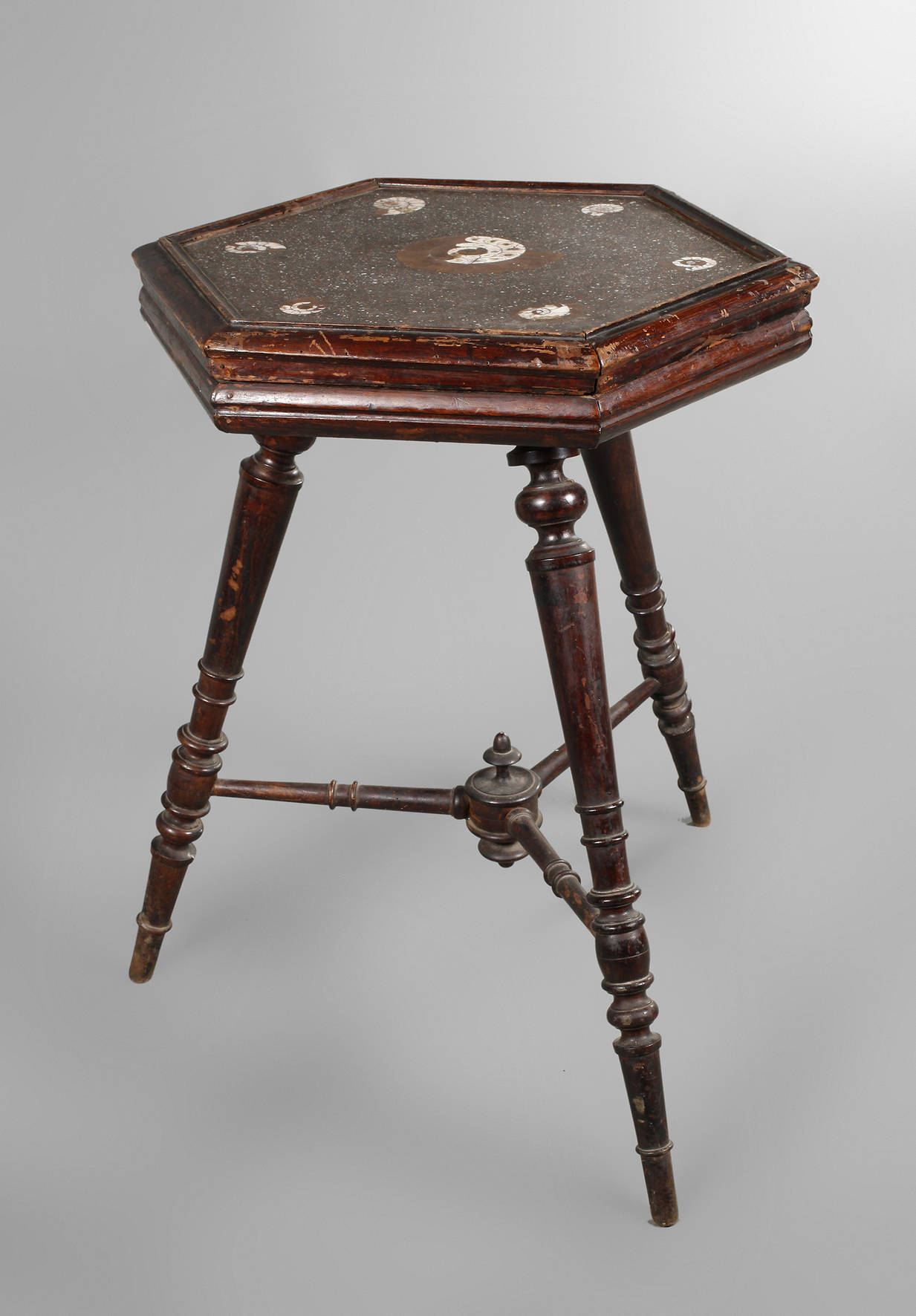 Kleiner Beistelltisch