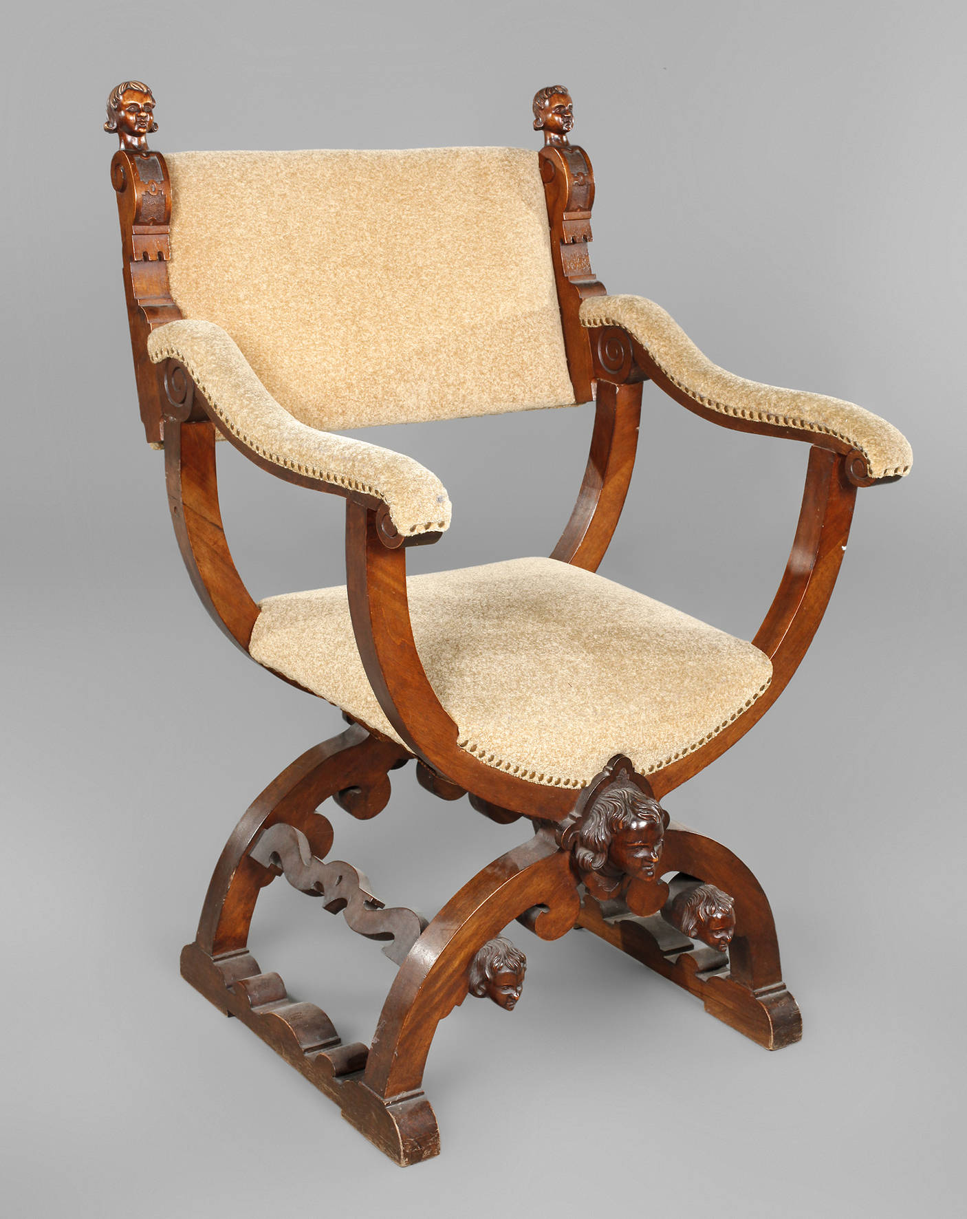 Scherenstuhl Neorenaissance