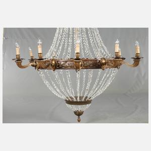 Übergroßer Kronleuchter