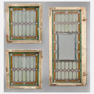Dreiteiliges Bleiglasfenster