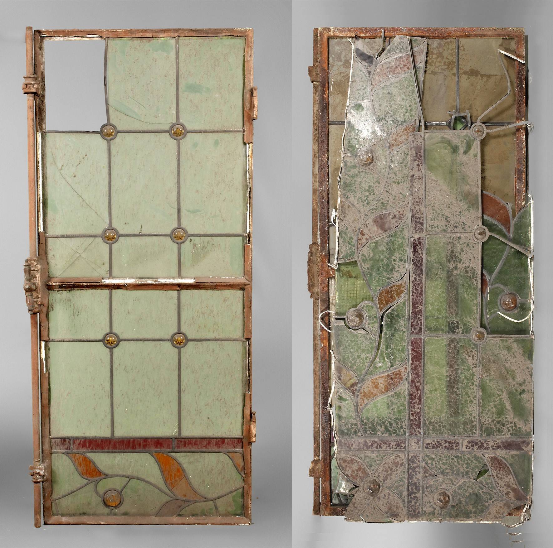 Paar Bleiverglasungen im Stahlfederrahmen