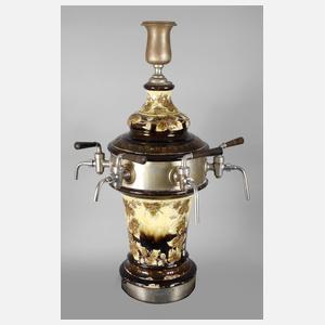 Zapfhahnanlage mit Säule