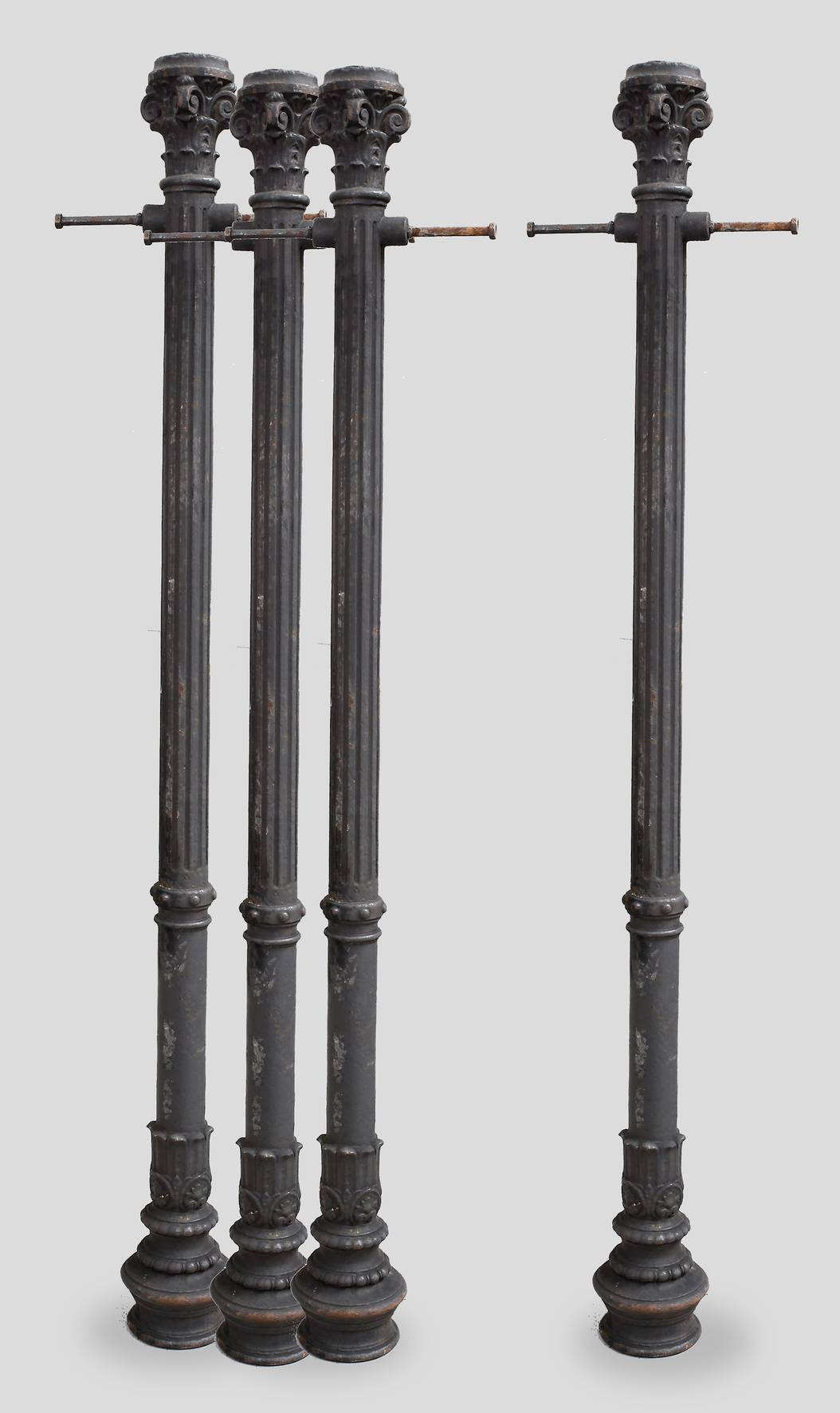 Vier Säulen Gusseisen