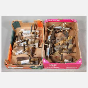 Elf Zimmertürbeschläge