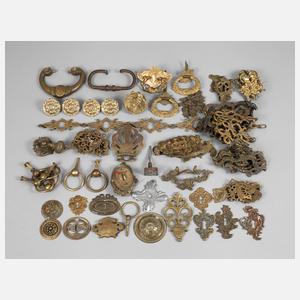 Großes Konvolut Möbelbeschläge