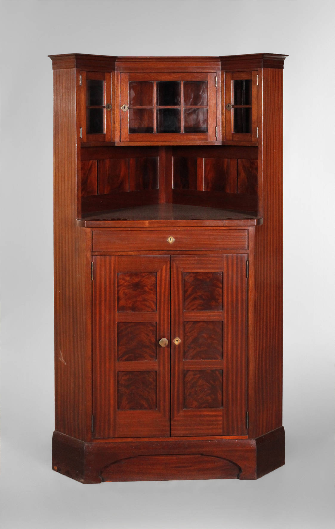 Eckschrank Richard Riemerschmid