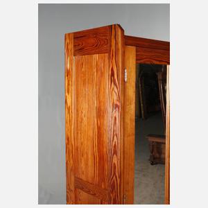 Kleiderschrank Jugendstil