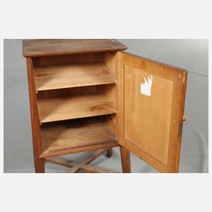 Konisches Schränkchen