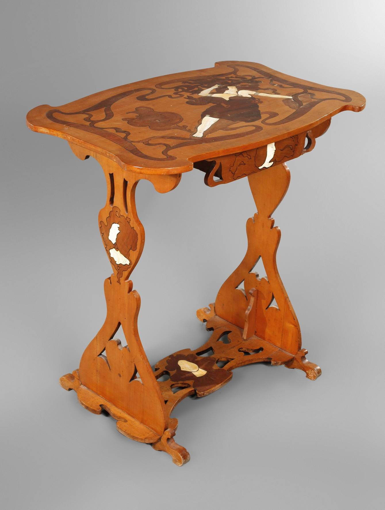 Rauchtisch Jugendstil