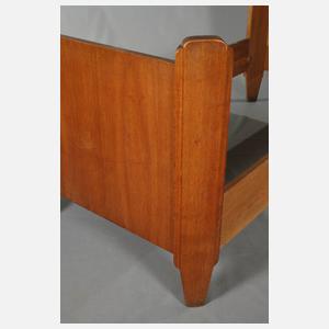 Bett Henry van de Velde