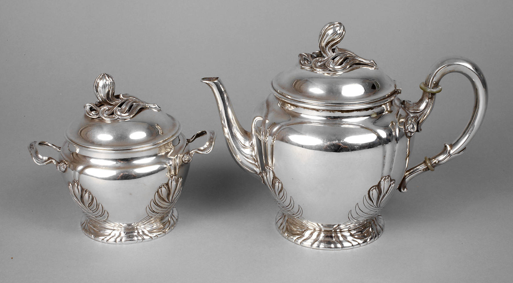 Heinrich Vogeler Teekanne und Zuckerdose ”Herbstzeitlose”