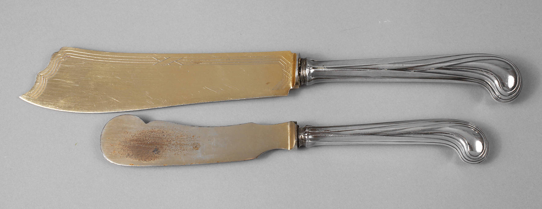 Hans Christiansen Pasteten- und Buttermesser Silber